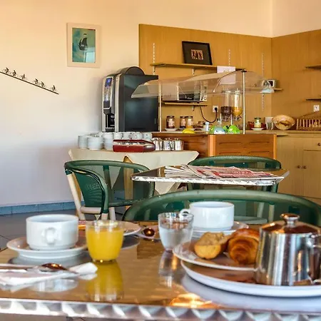 Hotell L'escale Algajola (Corsica)