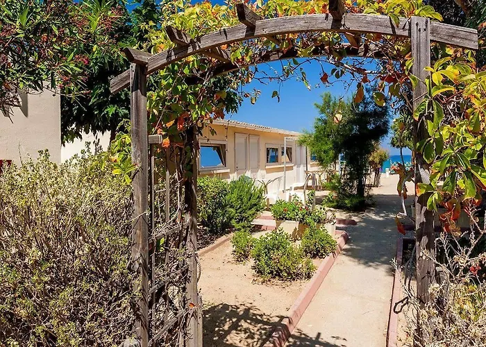 Hotel L'escale Algajola (Corsica)